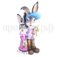 Заяц с зайчихой